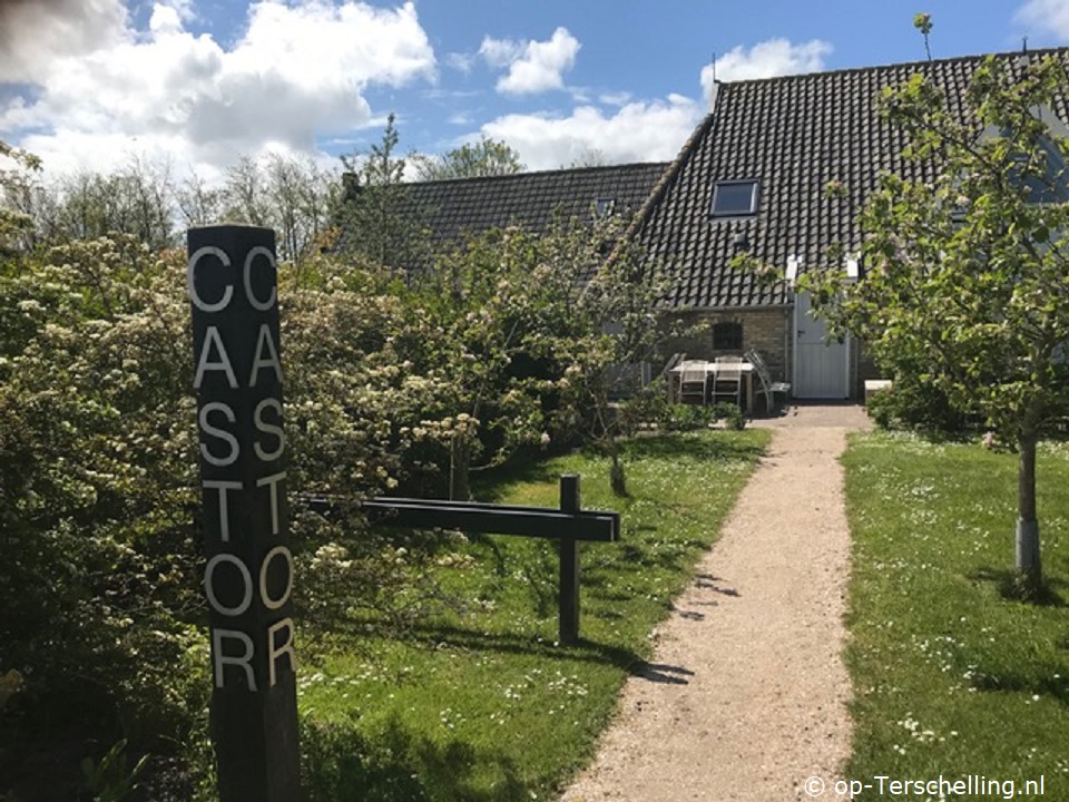 Buitenaanzicht Castor Oosterend Buitenaanzicht Castor Oosterend